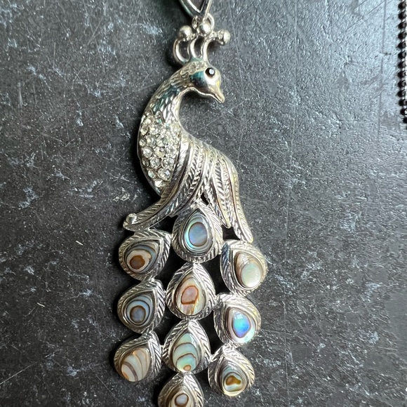 Elegant Silver and Abalone Peacock Pendant Necklace - Picture 2 of 2
